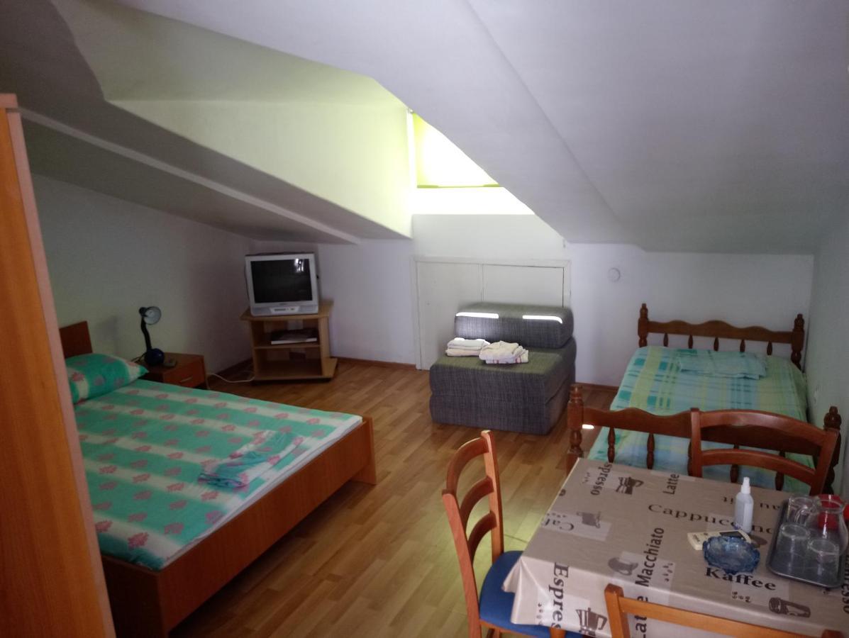 Apartman St3 Hotell Split Exteriör bild